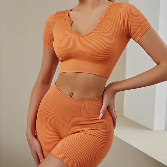 Callie Lives Orange Sorbet Athleisure Multi-Ribbed Bodycontouring Short Set Larg - Picture 3 of 6